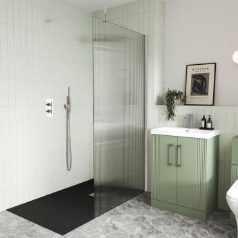 Hudson Reed Fluted Polished Chrome Profile Wet Room Screen with Support Bar 900mm Wide - 8mm Glass