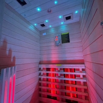 Insignia Indoor Sauna Cabin Far Infrared Square 900mm x 900mm - 5mm Glass