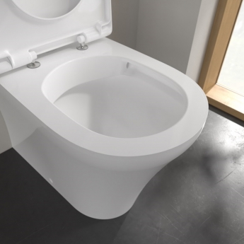 Villeroy & Boch O.novo Comfort Height Rimless Close Coupled Toilet with Push Button Cistern - Soft Close Seat